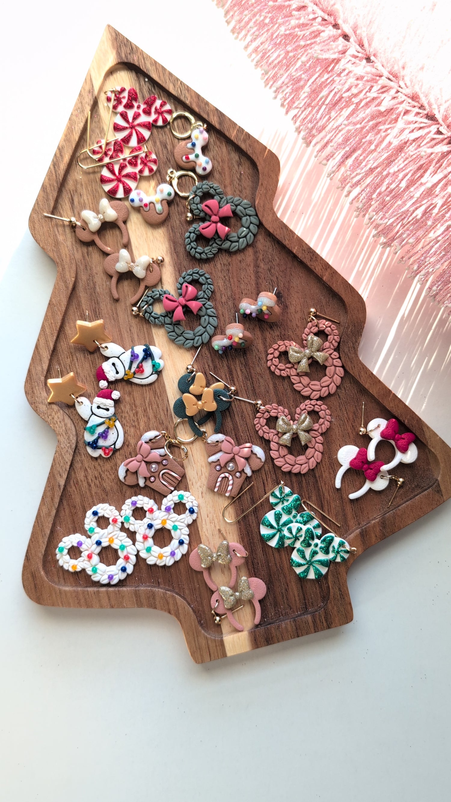 HOLIDAYS AT THE PARKS