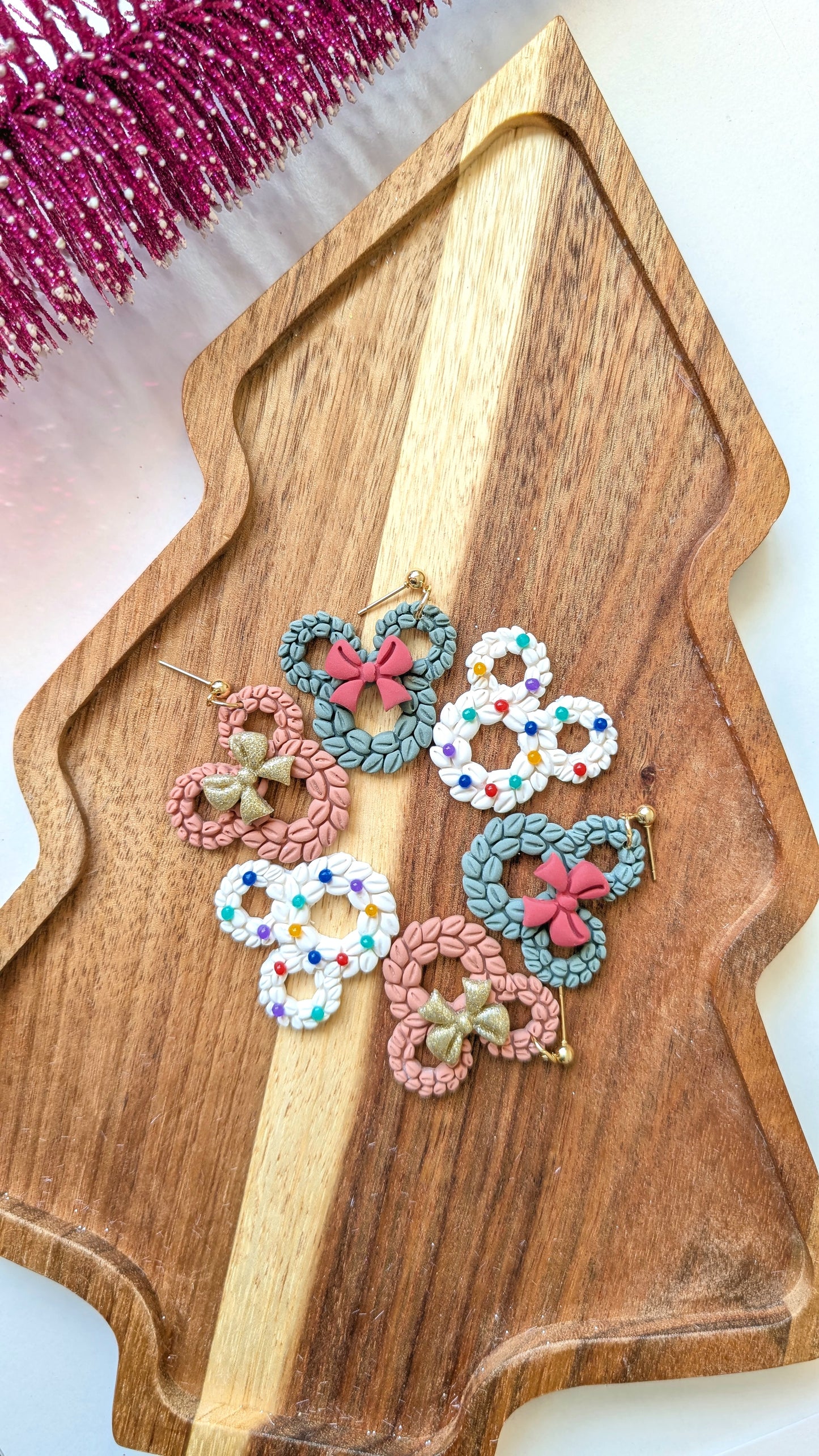 MOUSE WREATHS *MULTIPLE STYLES AVAILABLE*