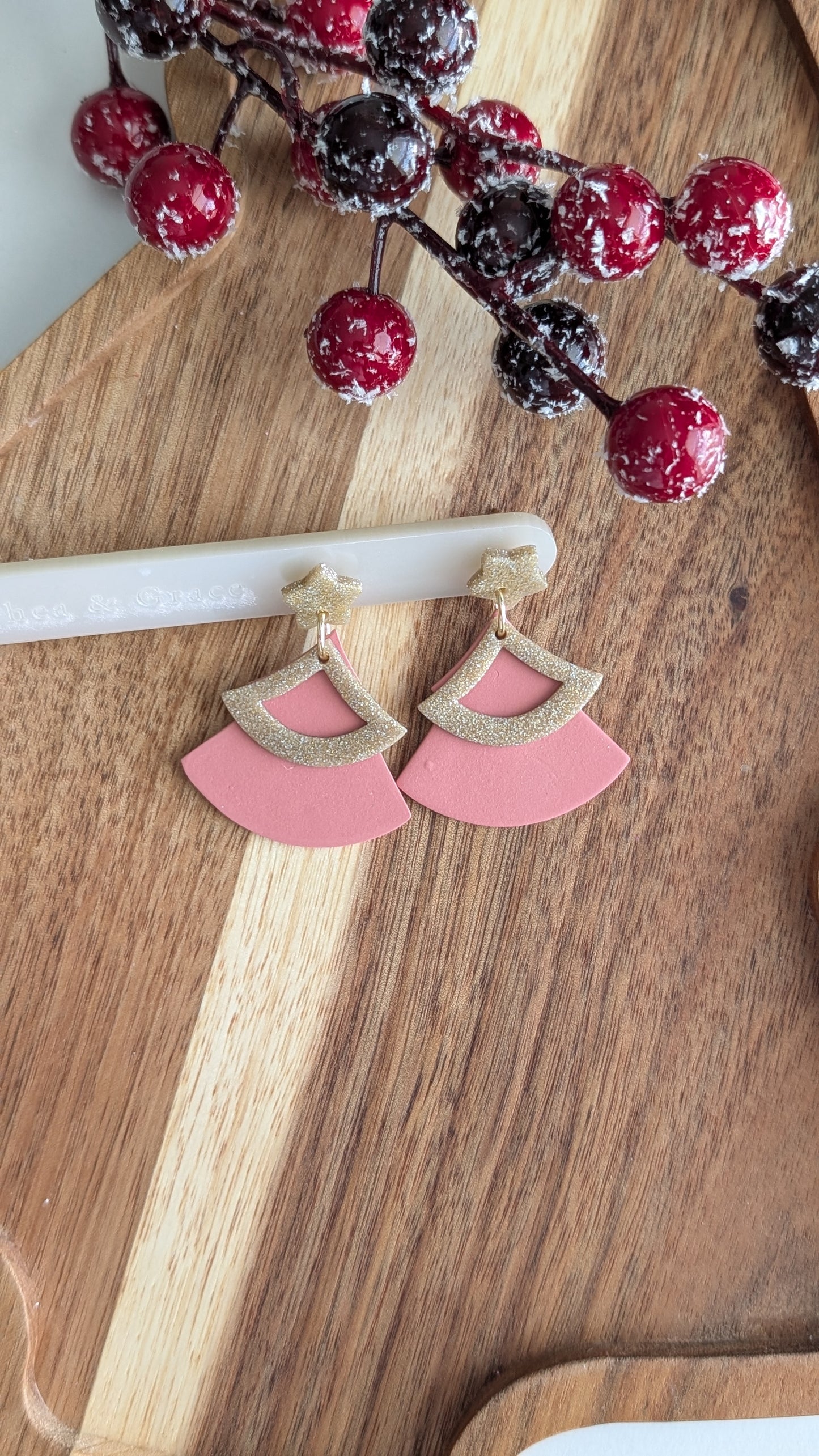 CHRISTMAS TREE GALLERY