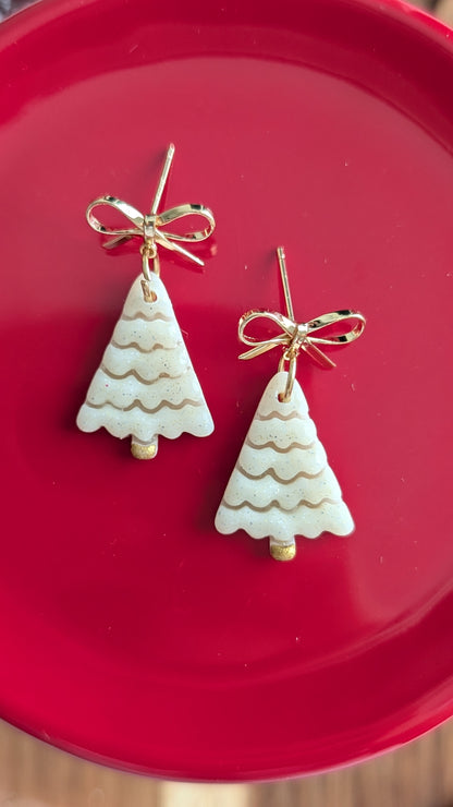 CHRISTMAS TREE GALLERY