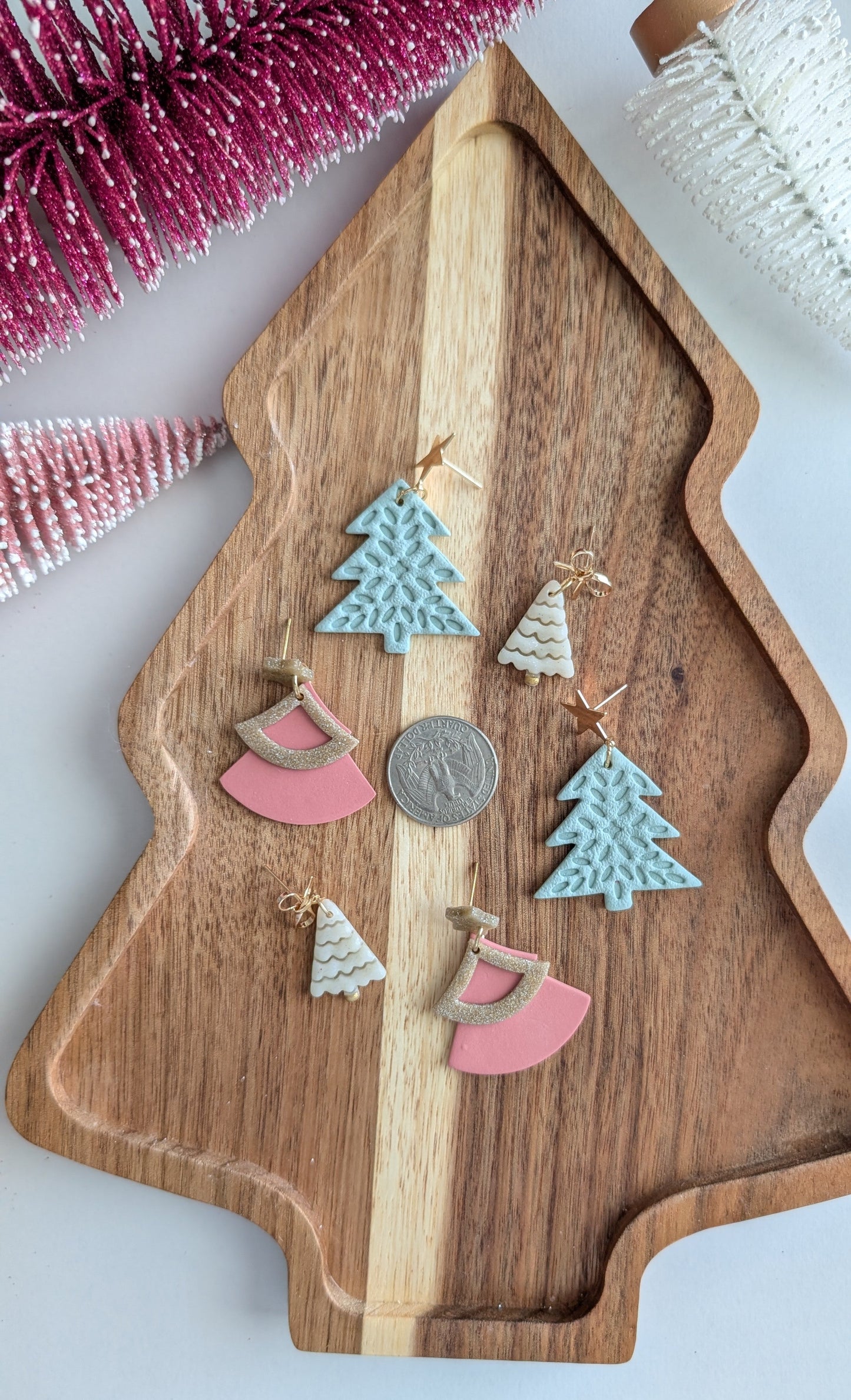 CHRISTMAS TREE GALLERY