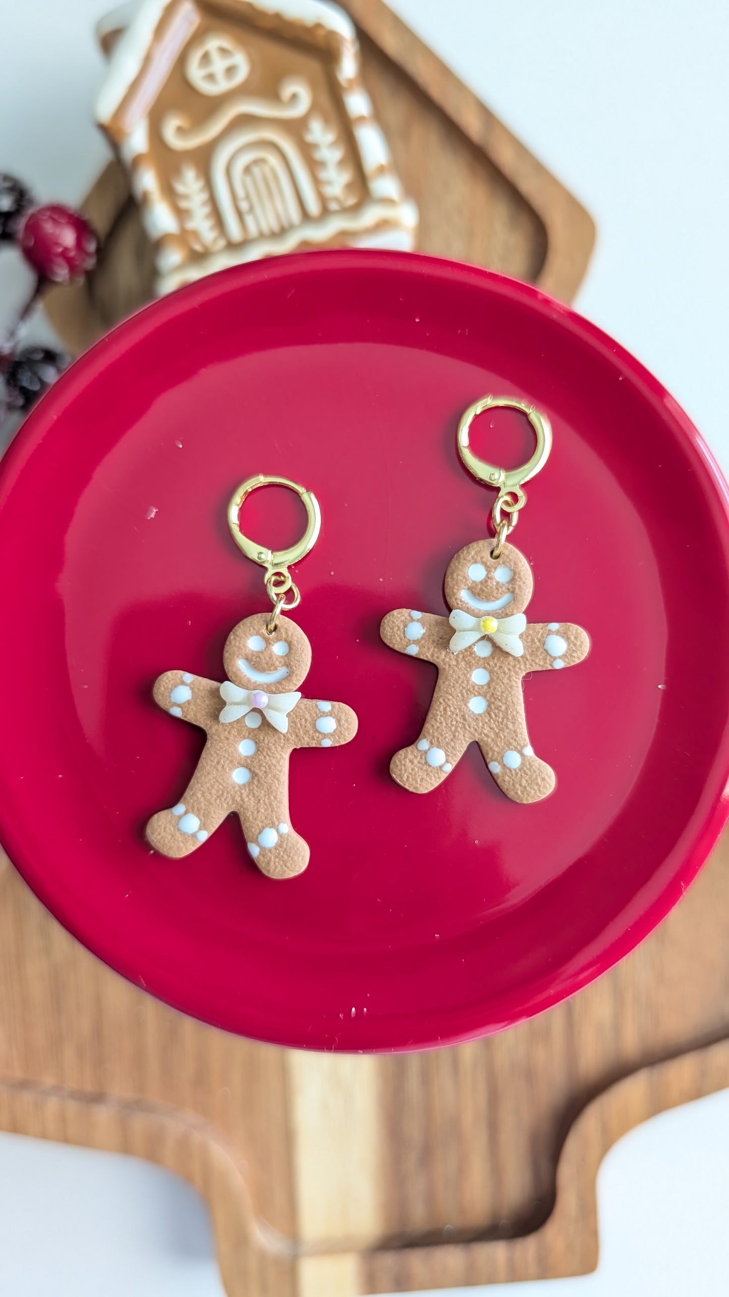 GINGERBREAD DUDE 😎