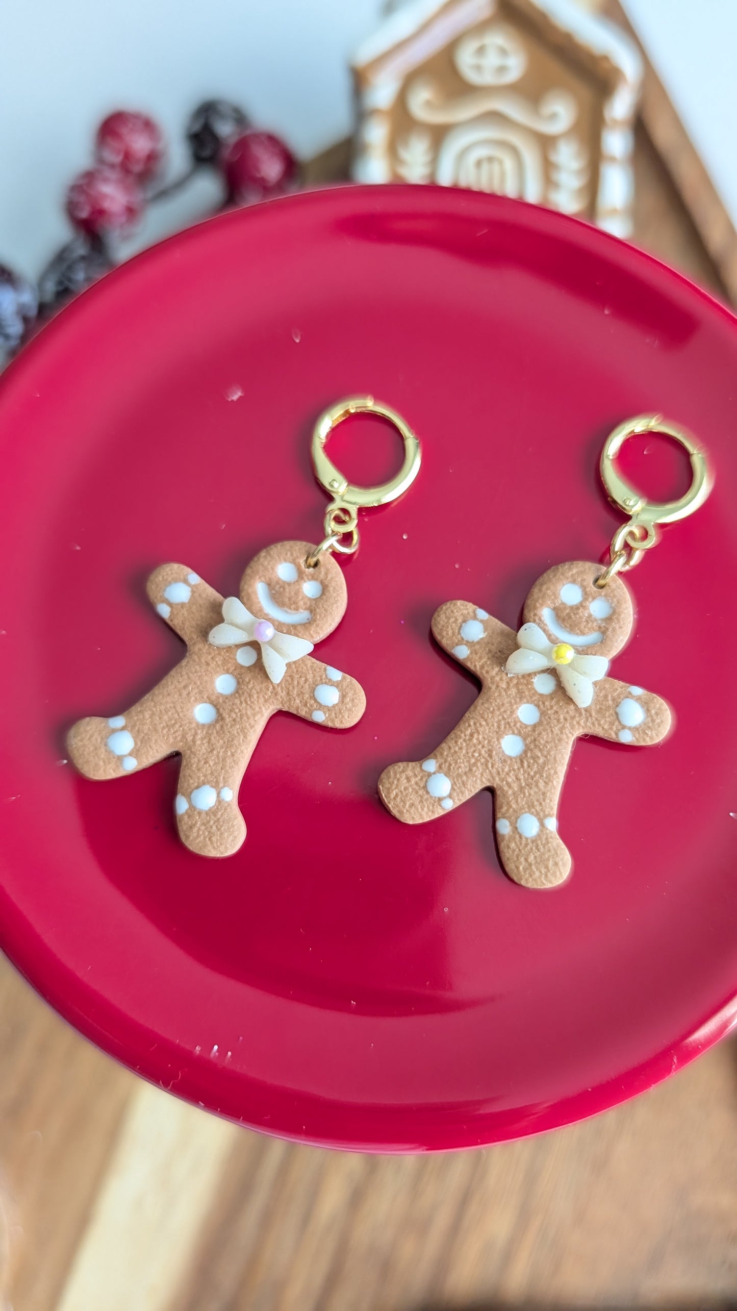 GINGERBREAD DUDE 😎