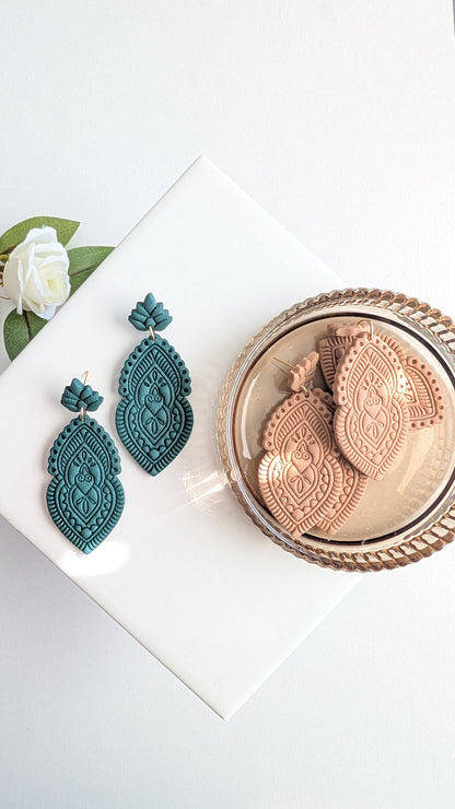 MARINA STATEMENT DANGLES