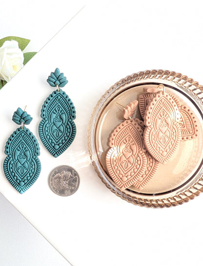 MARINA STATEMENT DANGLES