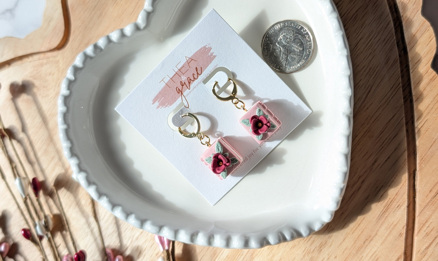 SINGLE BOOKS W/ ROSE DANGLES