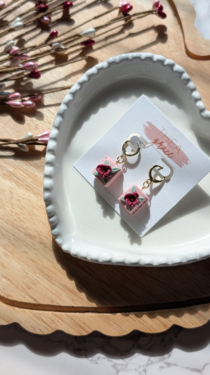SINGLE BOOKS W/ ROSE DANGLES