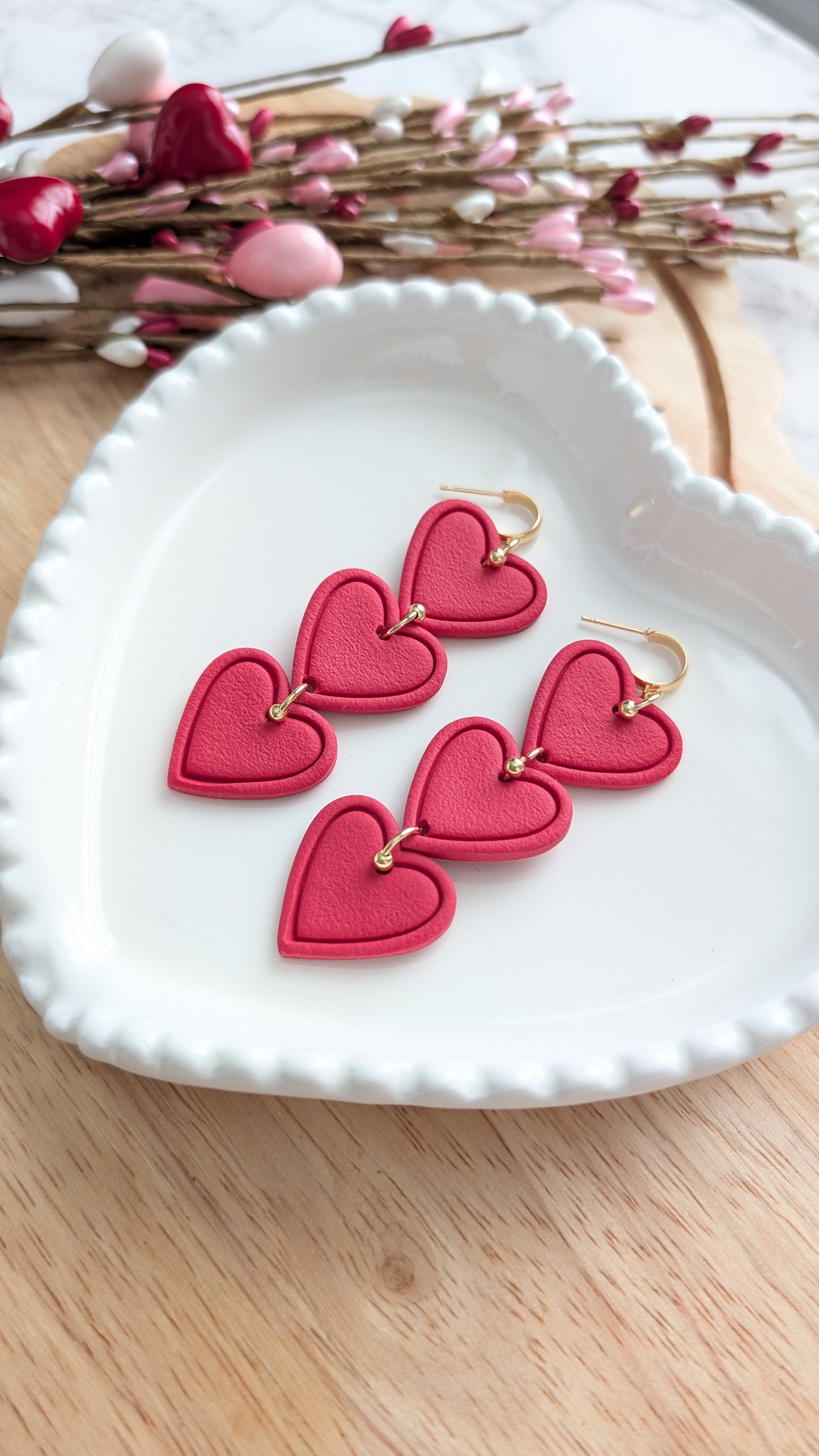 HEART TRIO STATEMENT  DANGLES - RED
