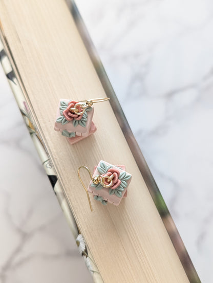 JULIETTE DOUBLE BOOK DANGLES