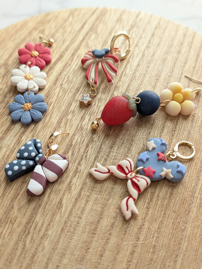 AMERICAN RIBBON DANGLE