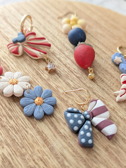AMERICAN RIBBON DANGLE