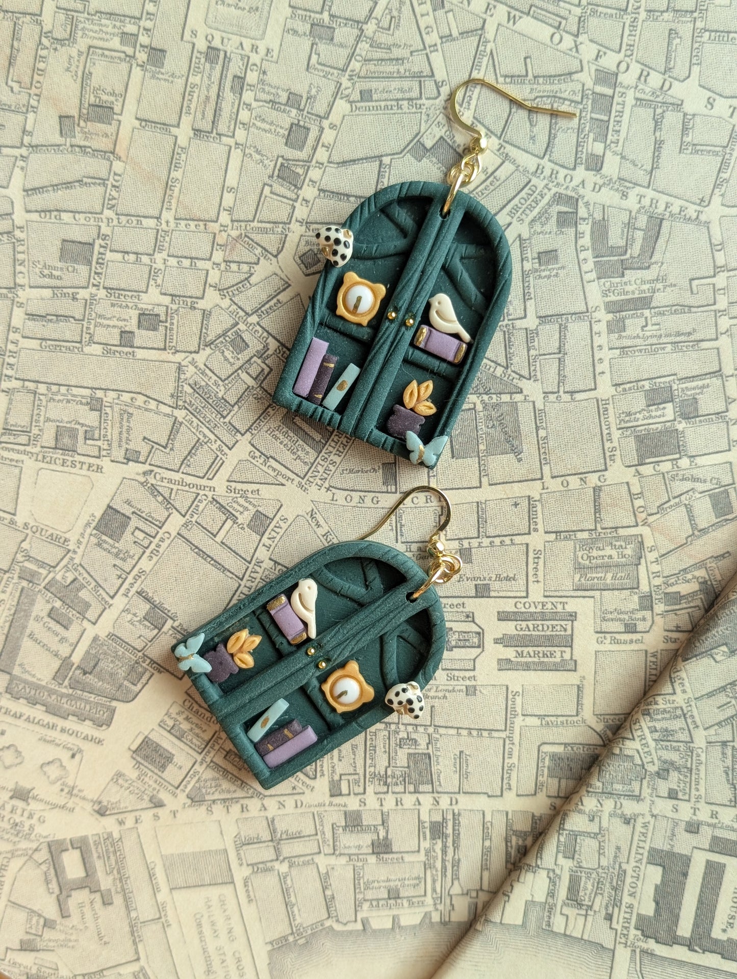 ELODIE BOOKSHELF DANGLES