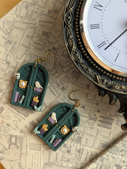 ELODIE BOOKSHELF DANGLES
